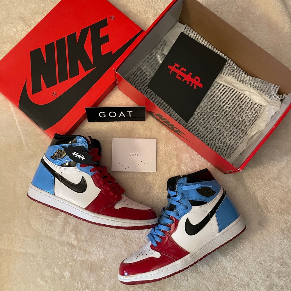 Jordan 1 Fearless OG UNC Chicago - Size 8